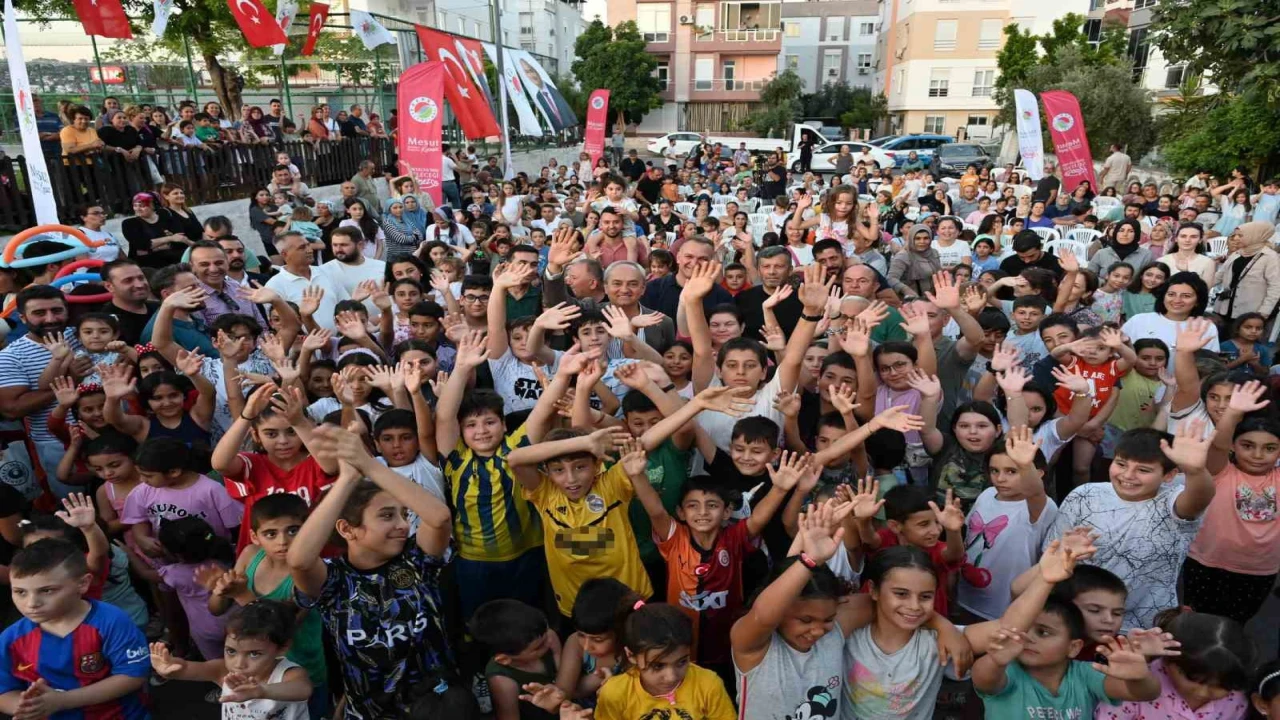 Mahallelerde eğlence Sahne Kepez ile başladı