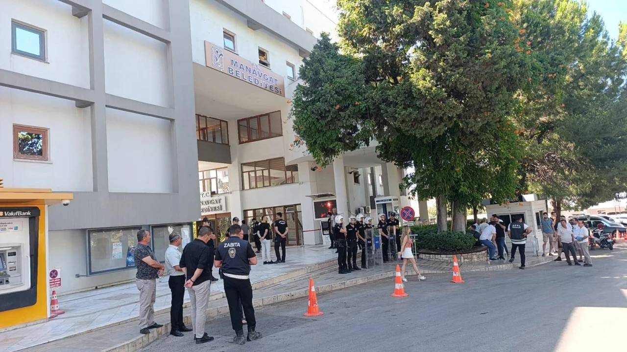 Manavgat Belediyesine rüşvet ve yolsuzluk operasyonu