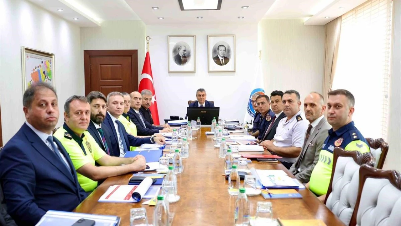 Mersinde Asayiş Değerlendirme Toplantısı gerçekleştirildi