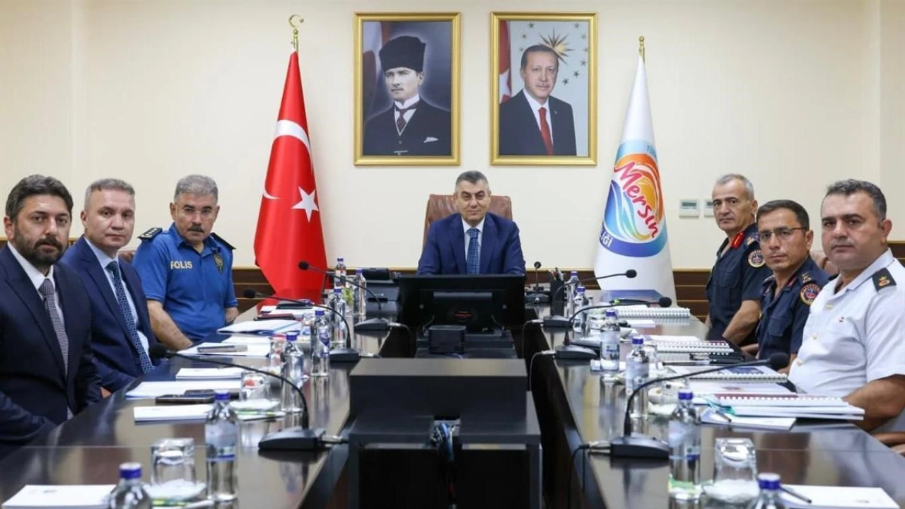 Mersinde Asayiş Değerlendirme Toplantısı, Vali Toros başkanlığında yapıldı