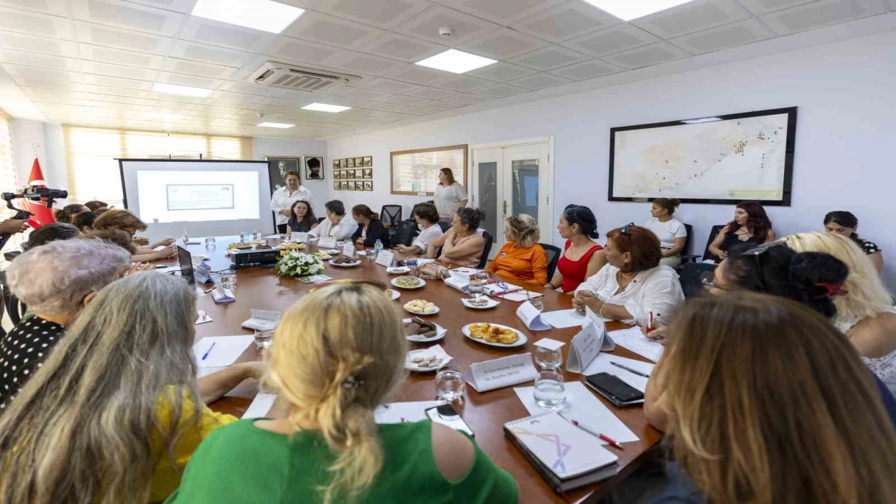 Mersinde kadınları güçlendiren pazartesi buluşmaları sürüyor