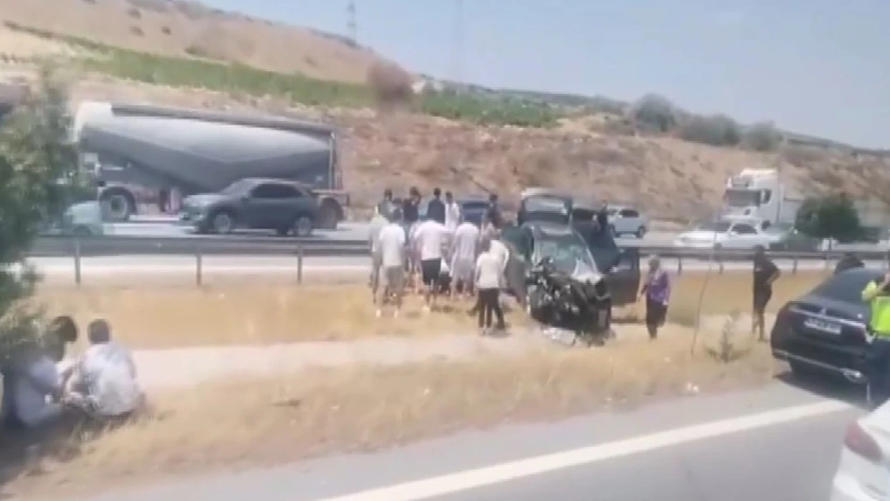 Mersinde trafik kazası: 1 ölü, 3 yaralı