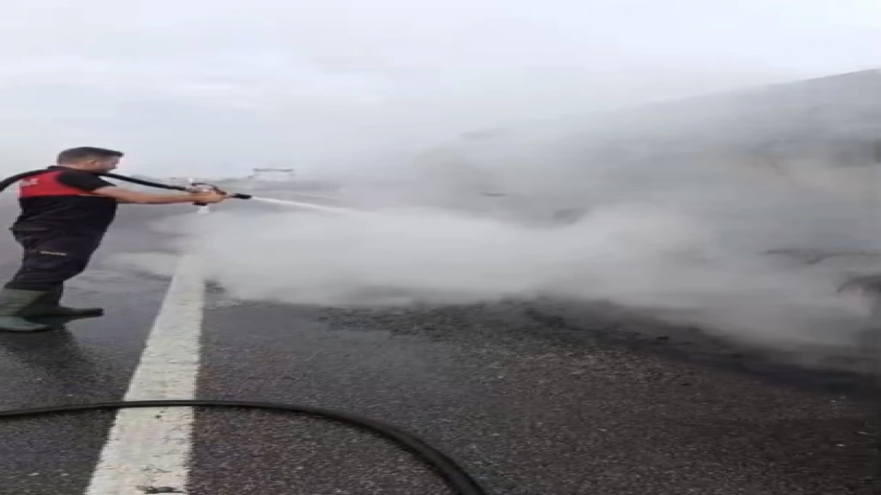 Osmaniyede asfalt yüklü tankerde çıkan yangın söndürüldü