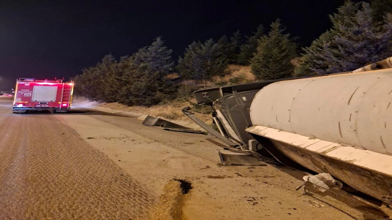 Osmaniyede kontrolden çıkan tır devrildi: 1 yaralı