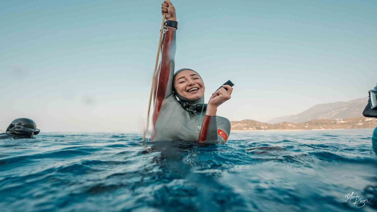 Şahika Ercümenden 4 günde 4 altın madalya