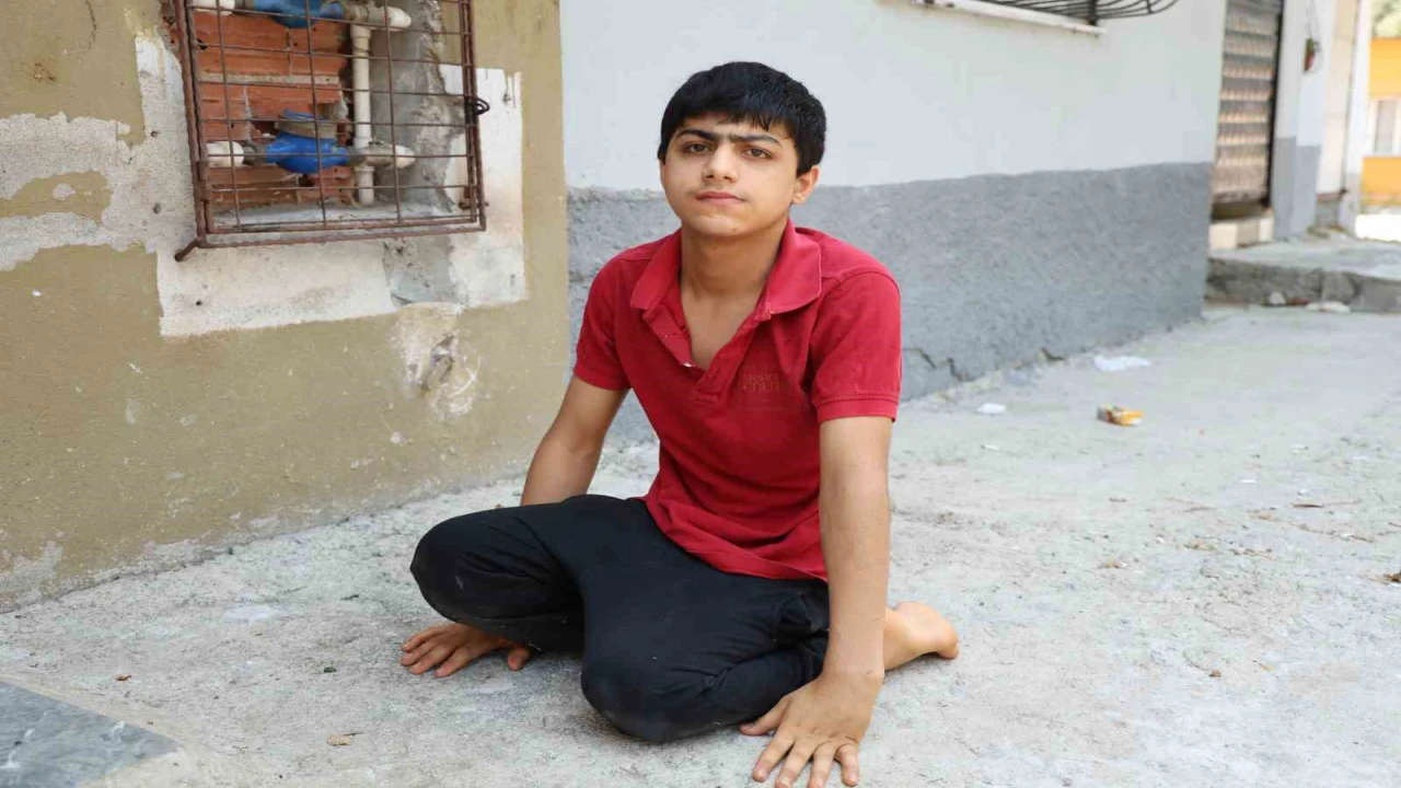 Tekerlekli sandalyesi çalınan Enese destek