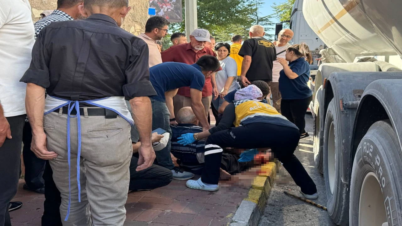 Tırın çarptığı yaşlı adam 24 gündür süren yaşam mücadelesini kaybetti