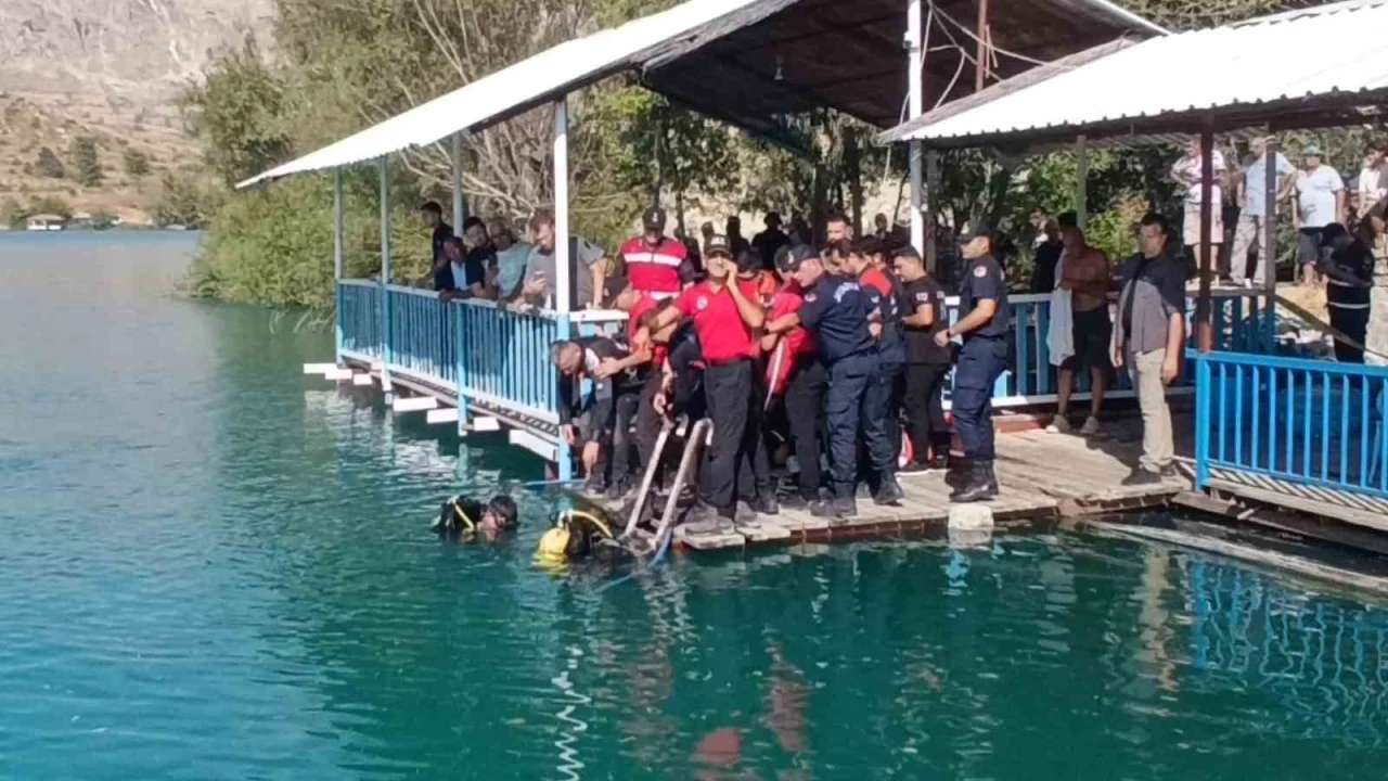 Yeğeninin düşen terliğini almak için baraj gölüne giren çocuktan acı haber