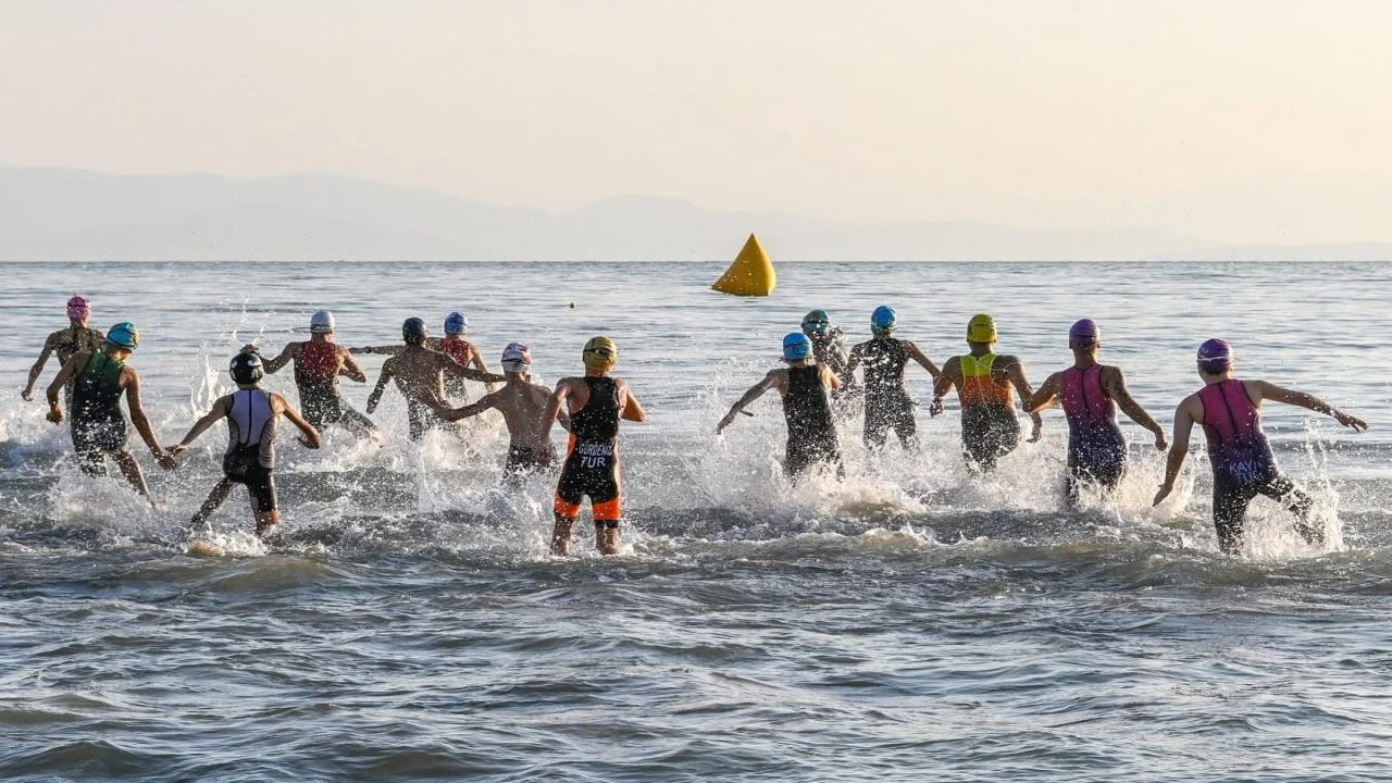 24. Eğirdir Triatlonu Türkiye Kupası Yarışlarının ilk günü tamamlandı
