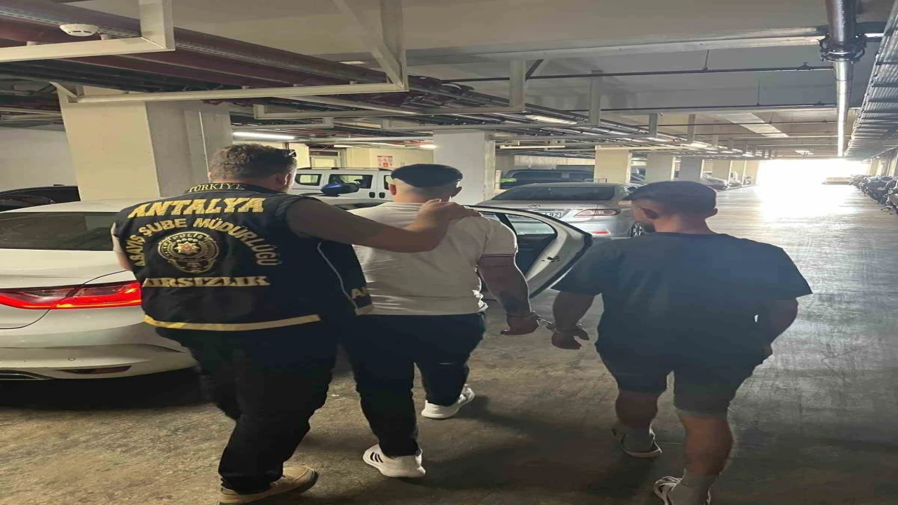 Antalyada 25 hırsızlık olayının 15i aydınlatıldı, 32 şüpheli yakalandı