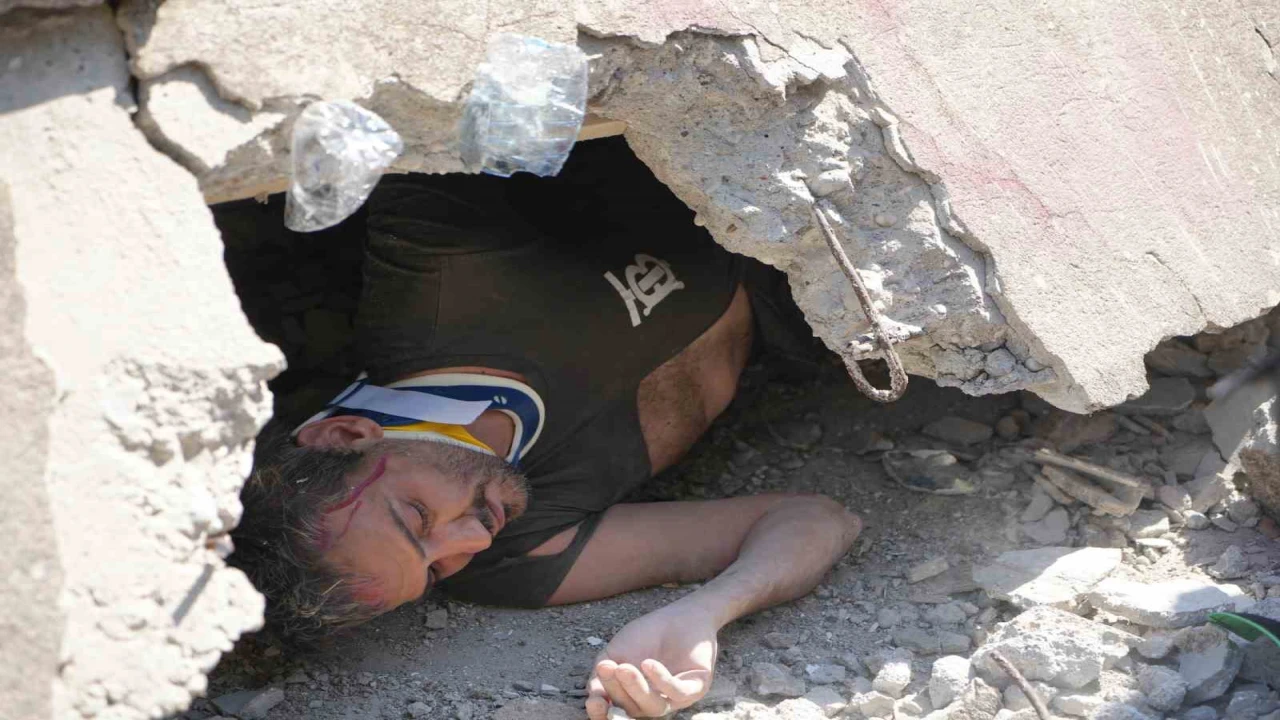 Antalyada 5,8lik deprem senaryosuyla gerçeği aratmayan tatbikat