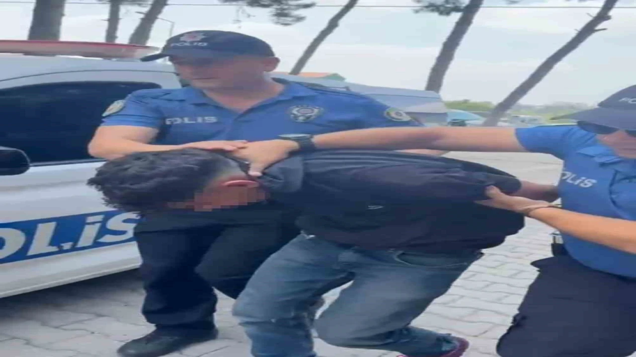 Araçların camını silerken korkuya neden olmuştu: Yakalanan zanlının 75 suç kaydı çıktı