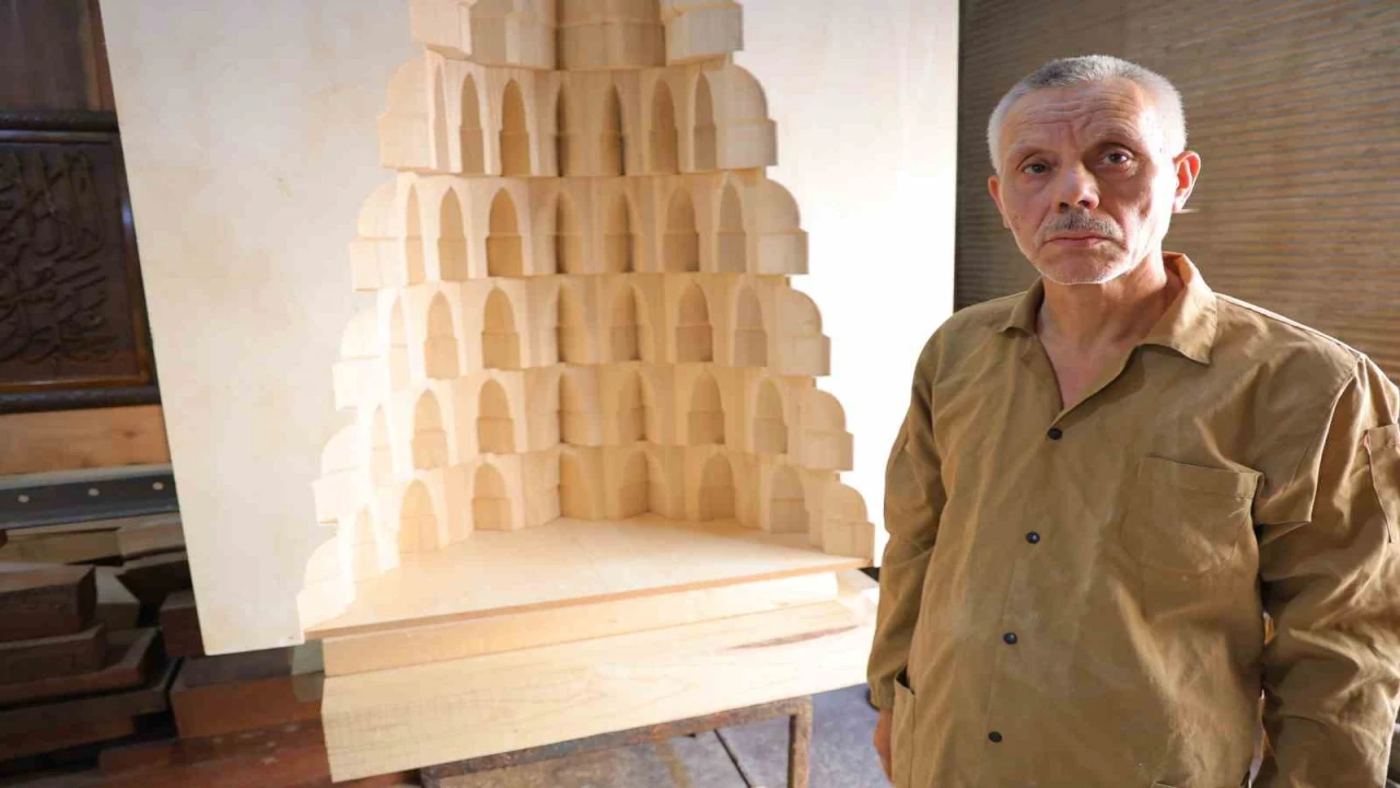 Asırlık sanatın izinde: Kahramanmaraşta mukarnas ustası esleğini gençlere öğretmek istiyor