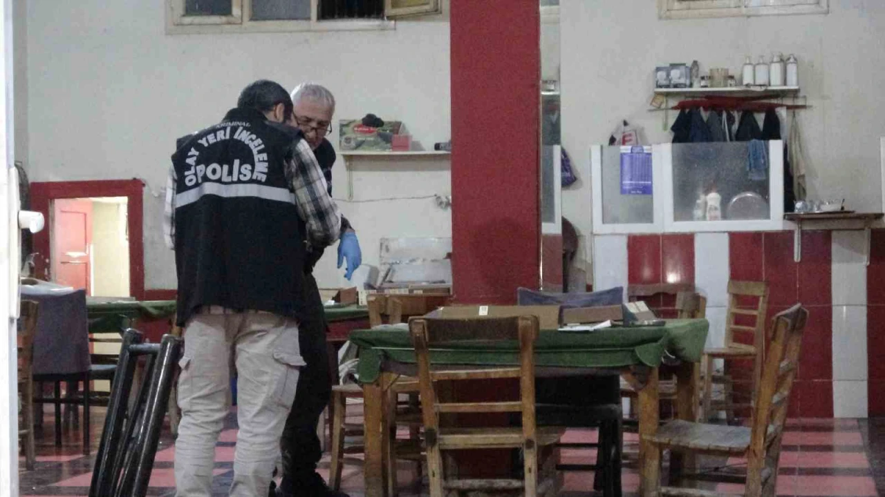 Cinayetleri işlemeden çifte tabancayla poz veren sanığa 35 yıl 6 ay hapis istendi