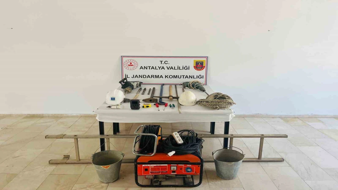 Jandarma, Serikte definecileri suçüstü yakaladı