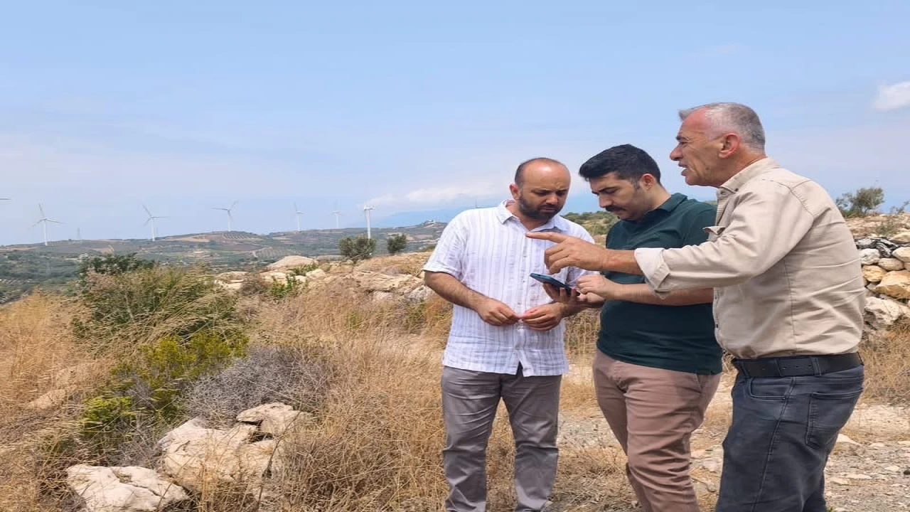 Kaymakam Yazıcı, deprem konutları alanını inceledi