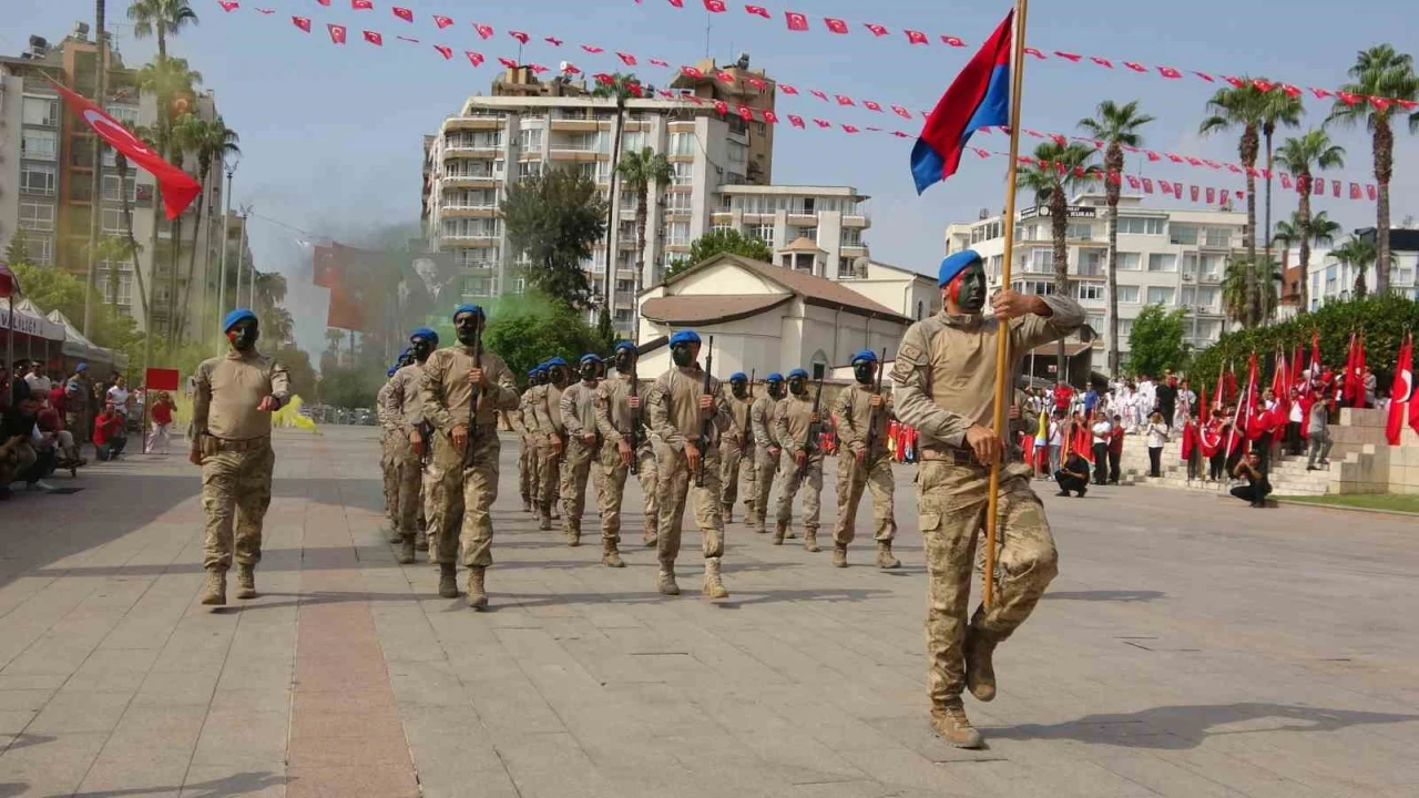 Mersinde 30 Ağustos Zaferi coşkuyla kutlandı