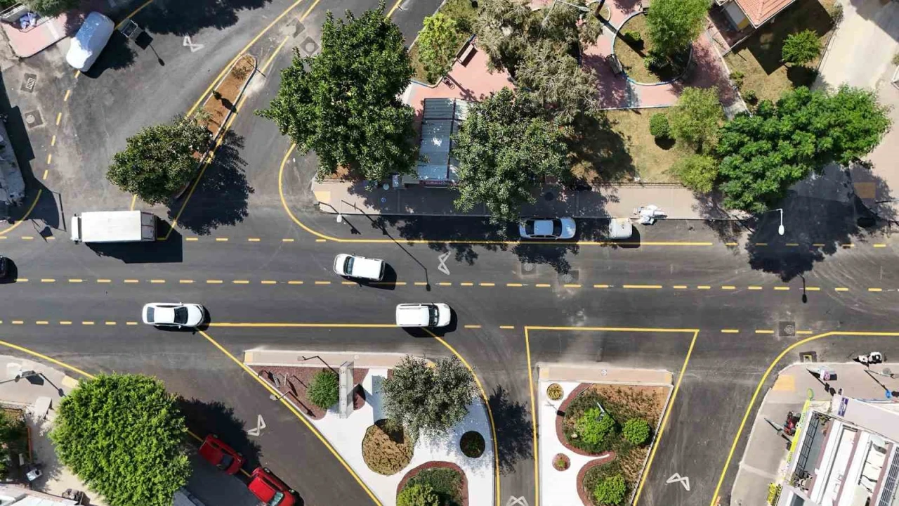 Mersinde Silifke Caddesi modern görünüme kavuştu