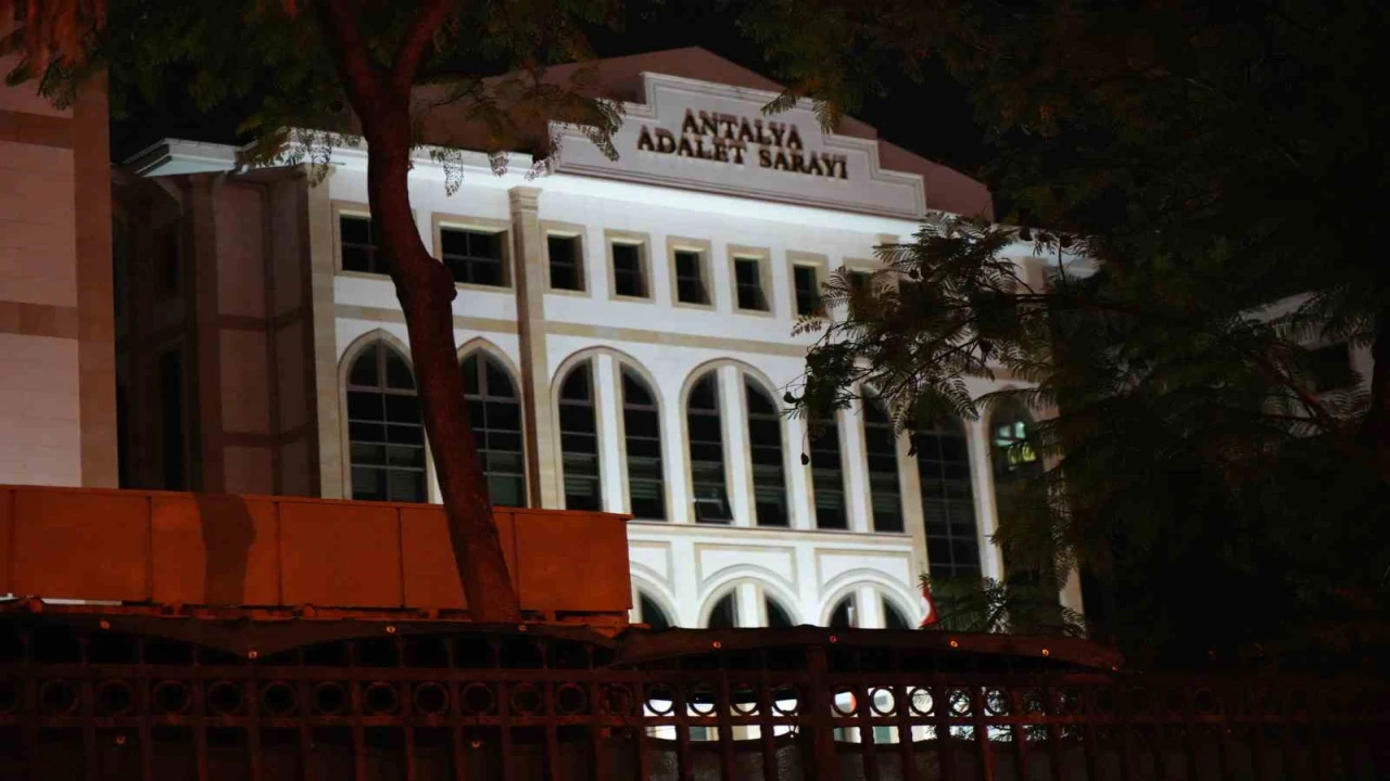 Muhittin Böcekin gelini Zuhal Böcek tutuklandı