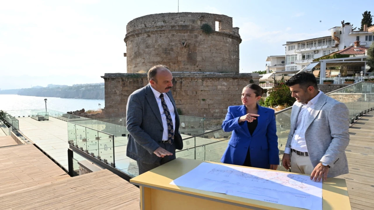 Özdemir: Hıdırlık Kulesi ile Antalya yeni bir açık hava müzesine kavuşacak