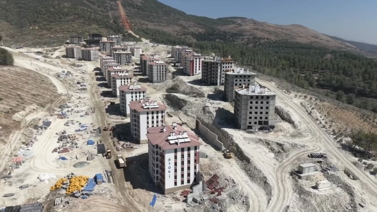 Serinyol ve Alahanda afet konutları yükseliyor