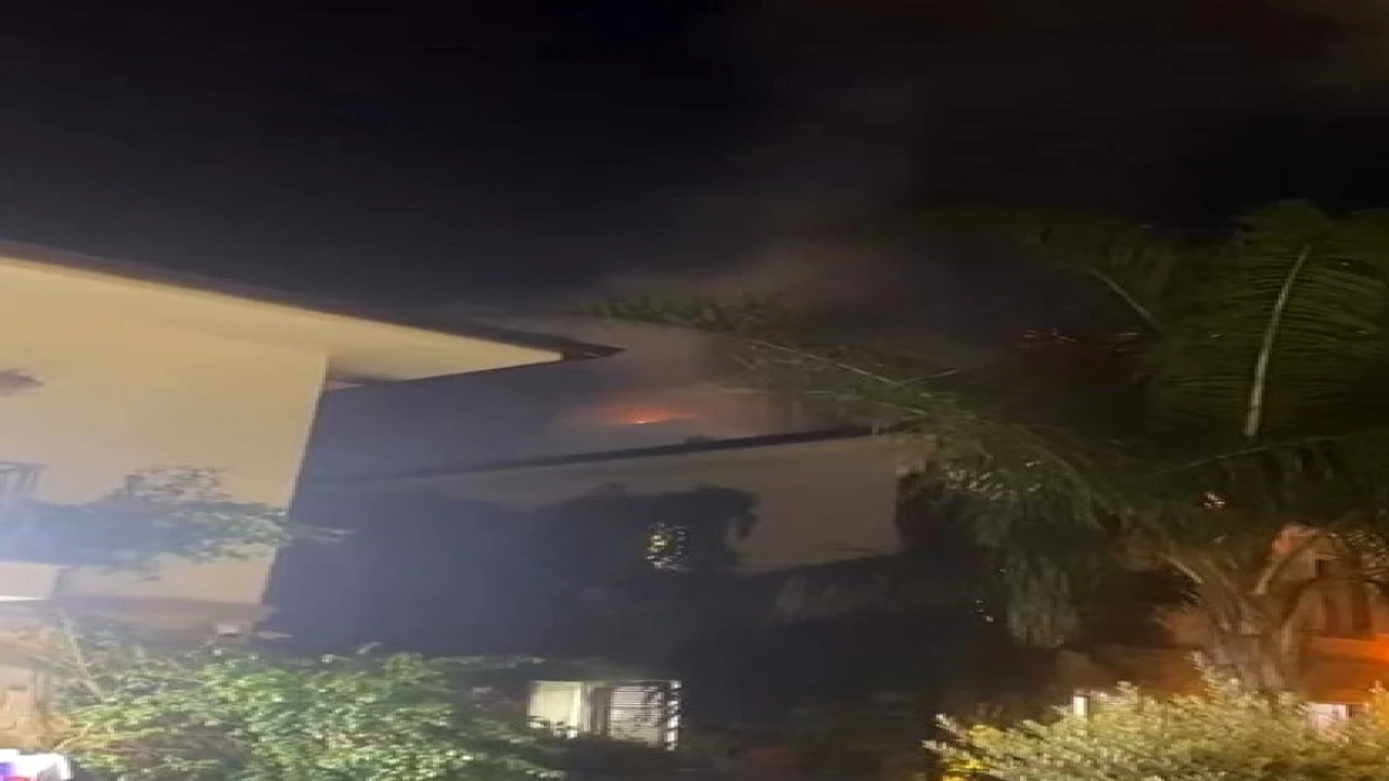 Side Antik Kentte restoranın bacasında çıkan yangın büyümeden söndürüldü