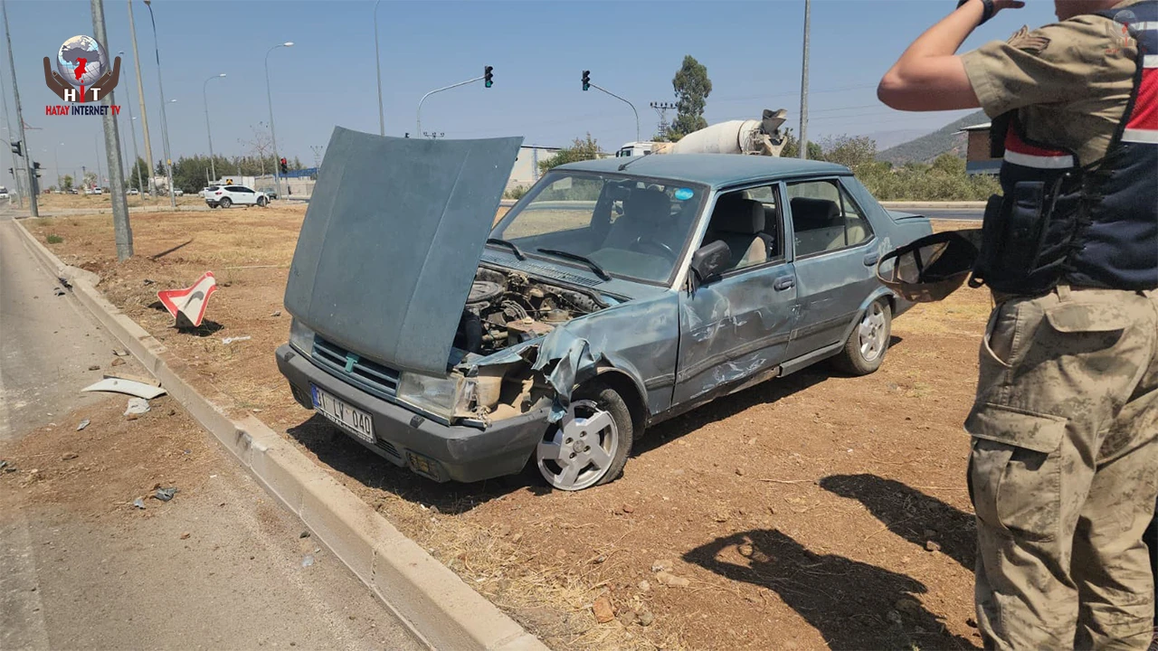 Tırla çarpışan Tofaş'taki 2 kişi yaralandı