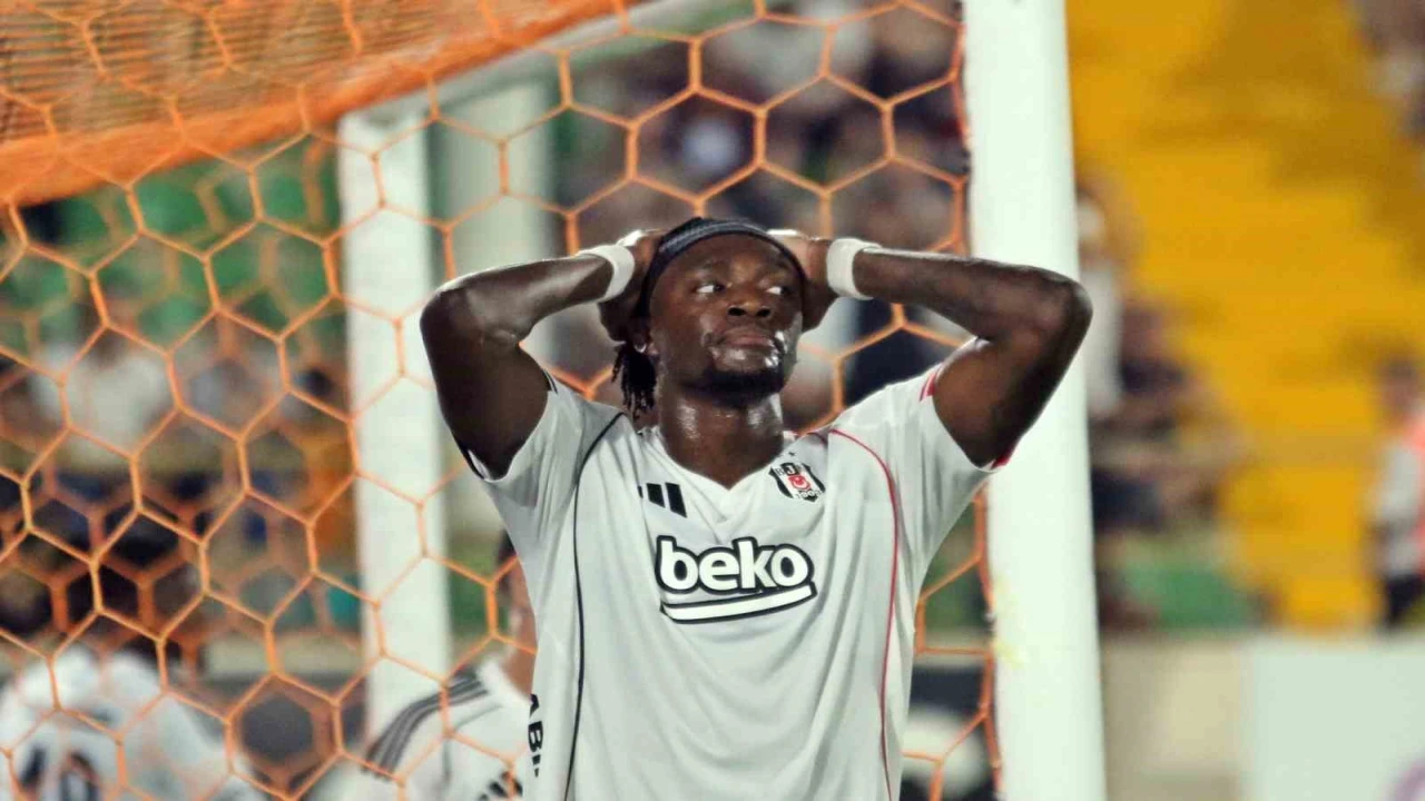 Trendyol Süper Lig: Corendon Alanyaspor: 2 - Beşiktaş 0 (Maç sonucu)