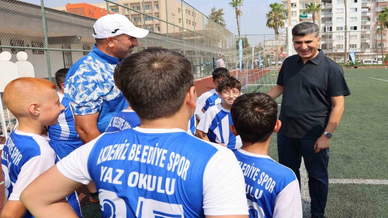 Yaz spor kursları ile Akdenizli çocuklar geleceğe hazırlanıyor
