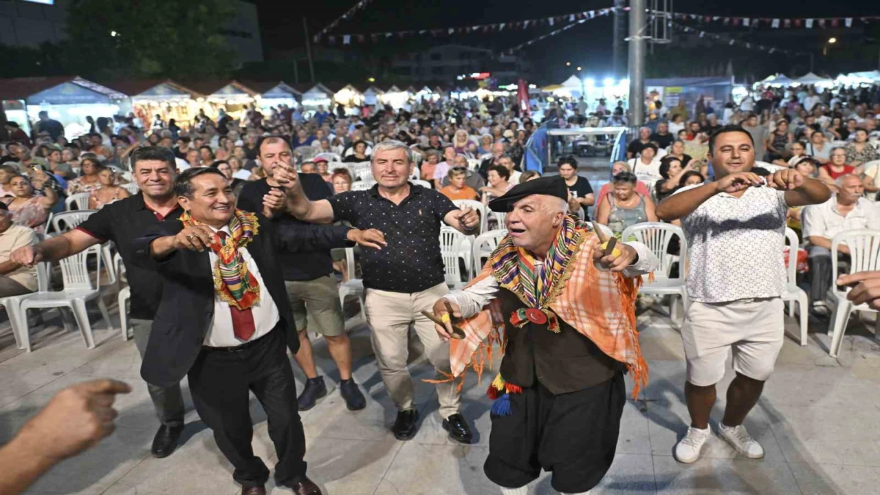 Akdeniz Gecesinde Yörükler kültürlerini yaşattı