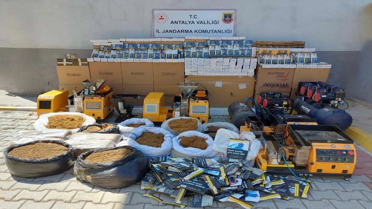 Alanyada kaçak tütün operasyonu