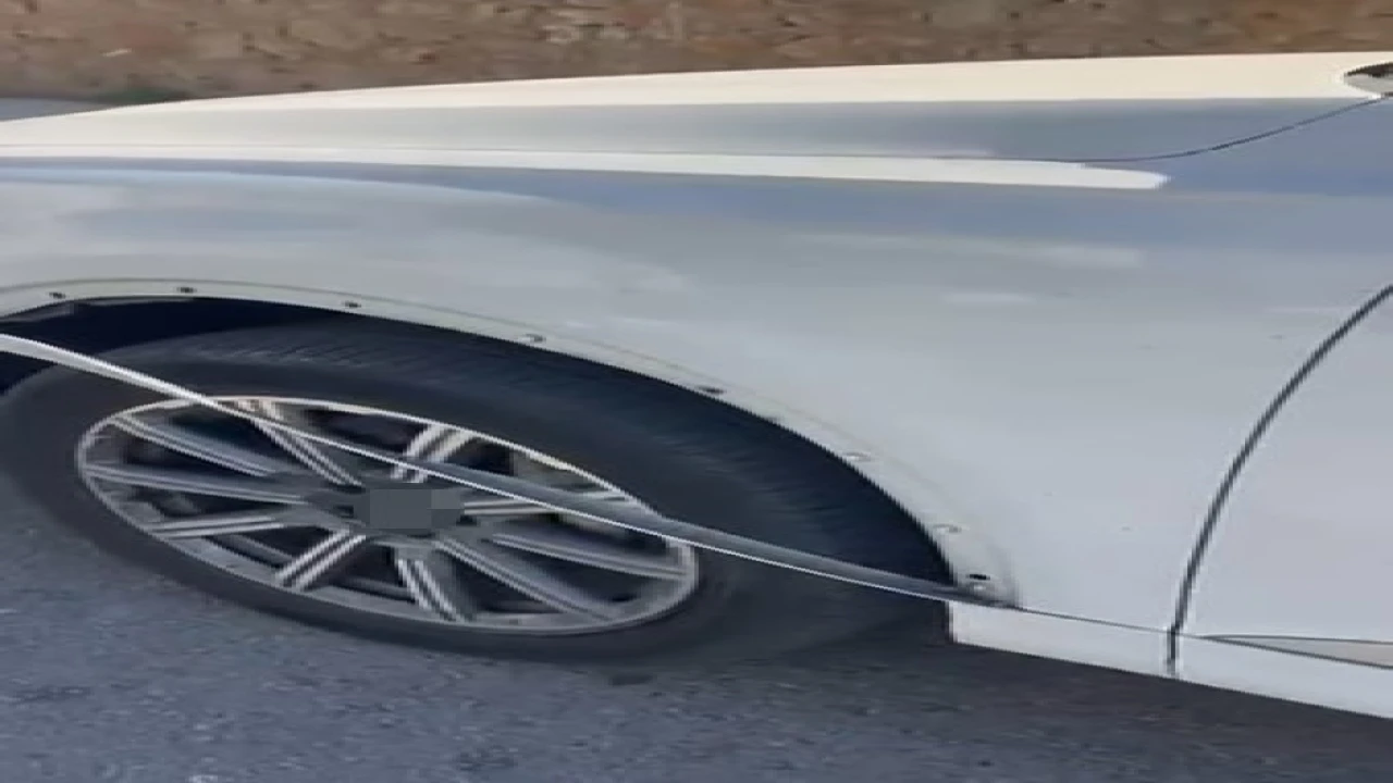 Alanyada trafik tartışmasında cam yumruklayan safari aracı sürücüsü serbest bırakıldı