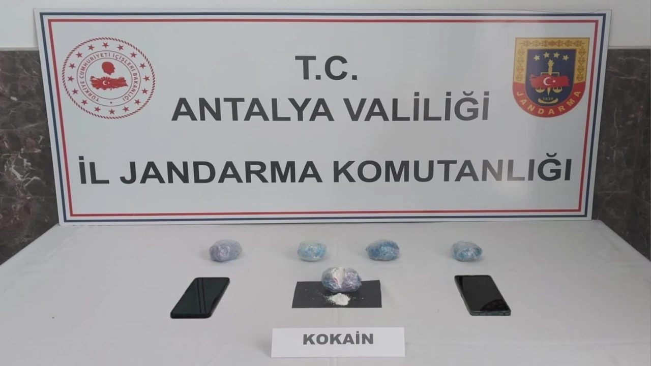 Alanyada yarım kilo kokain ele geçirildi