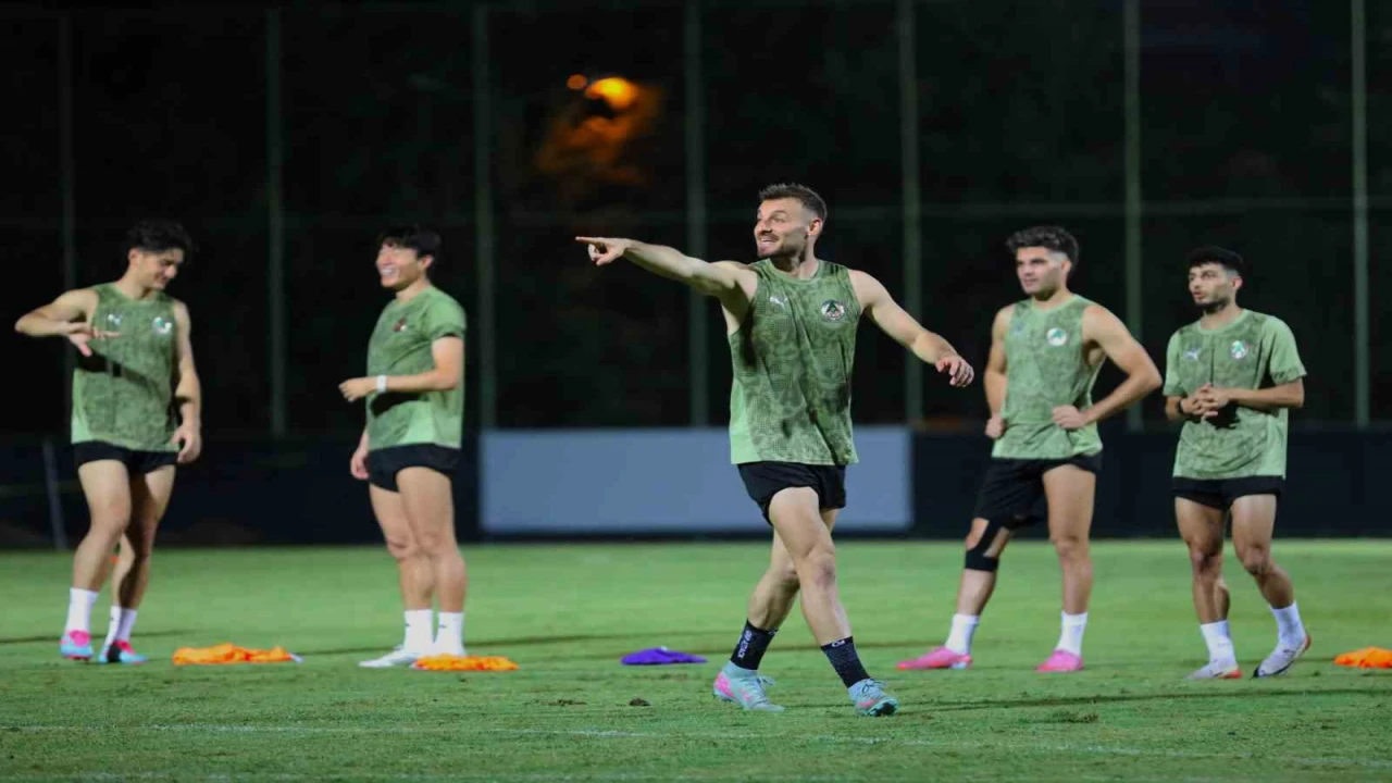 Alanyaspor, Galatasaray maçı hazırlıklarını tamamladı