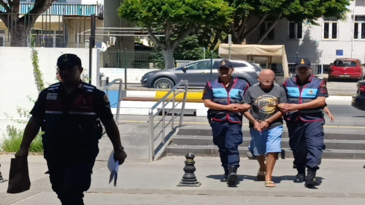 Antalyada alacak-verecek cinayetinin zanlısı adliyeye sevk edildi