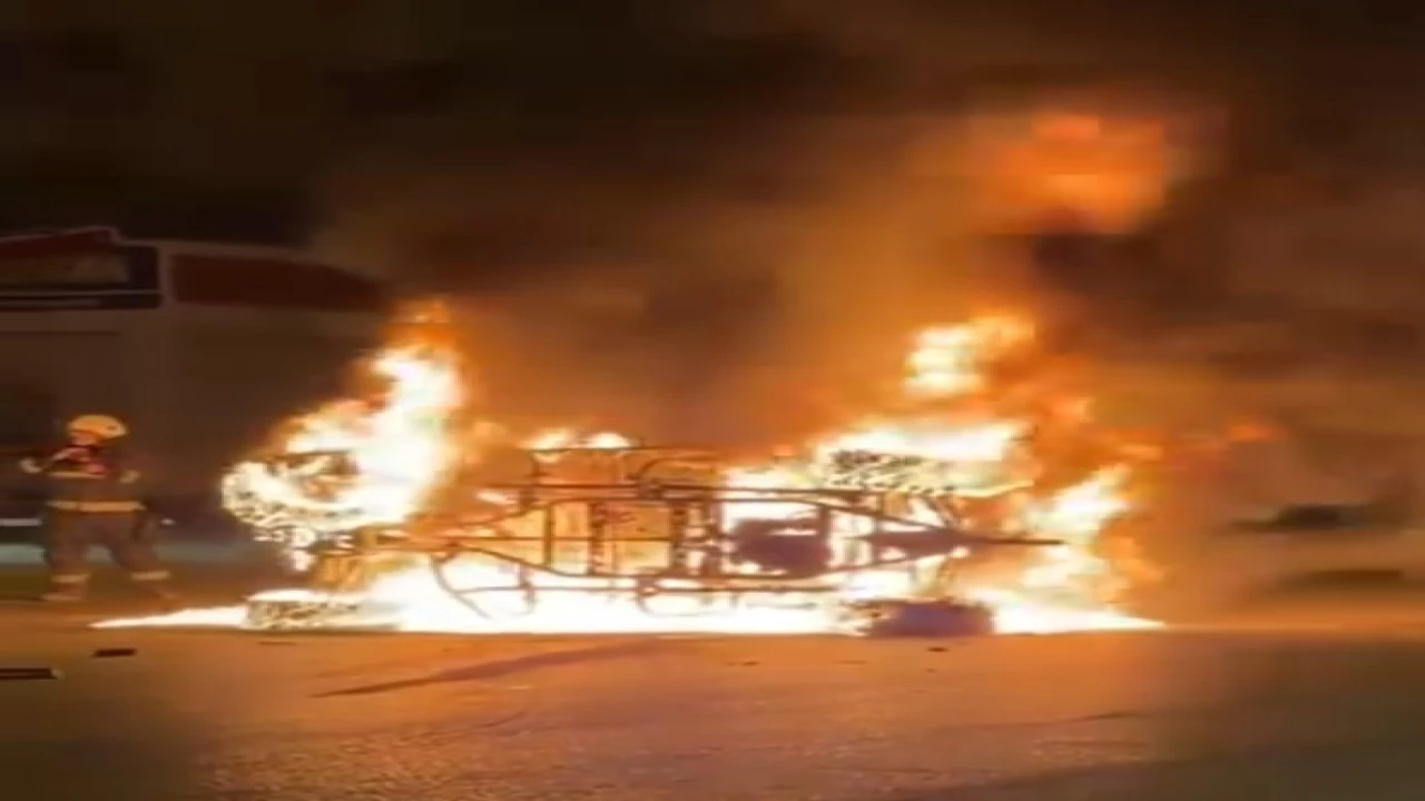 Antalyada devrilerek alev alev yanan UTVnin sürücüsü hayatını kaybetti