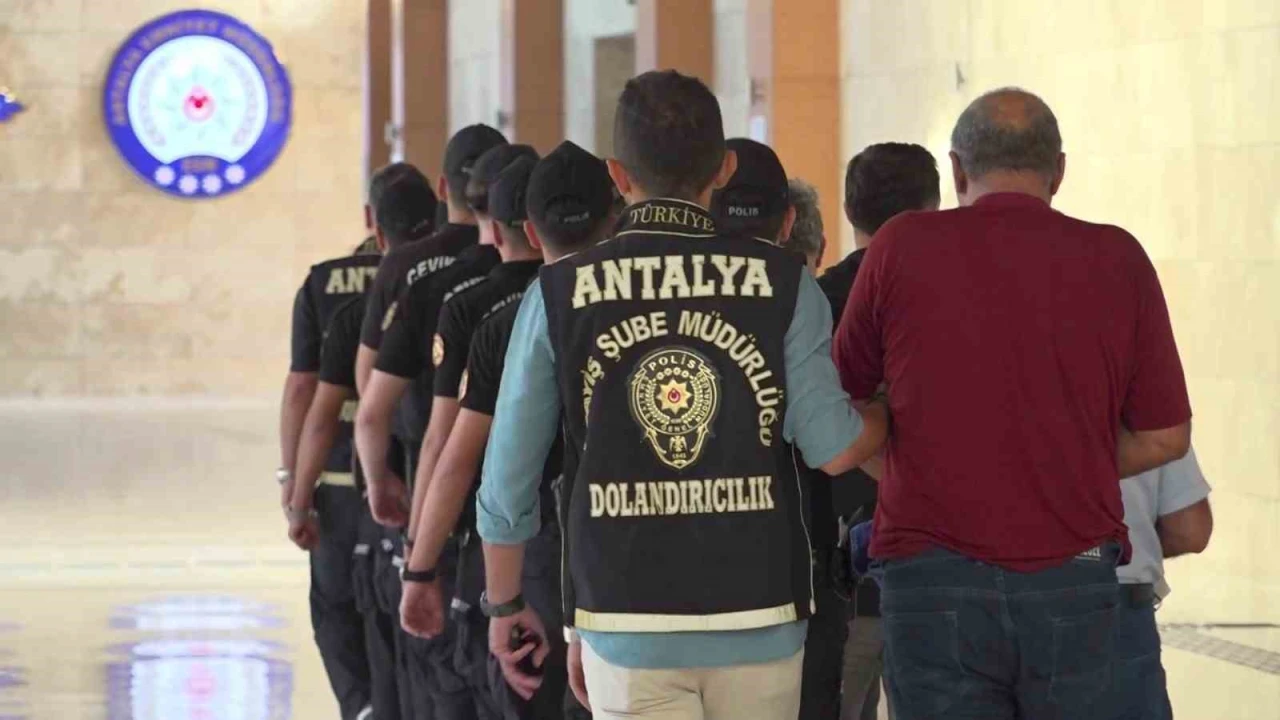 Antalyada dublörlü 730 milyonluk vurgun planı çöktü: 7 tutuklama