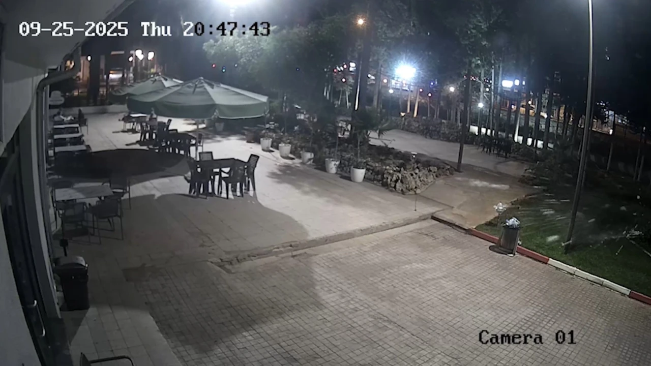 Antalyaya gökten buz kütlesi düştü