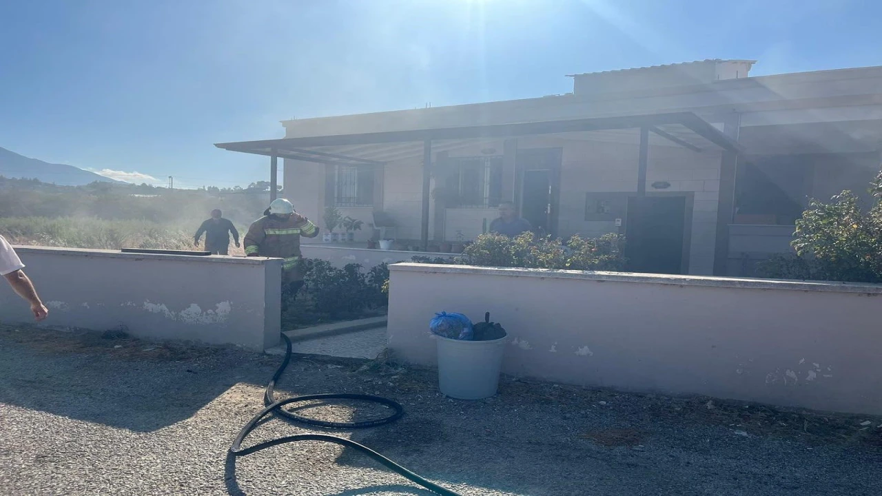 Arsuzda ev yangını