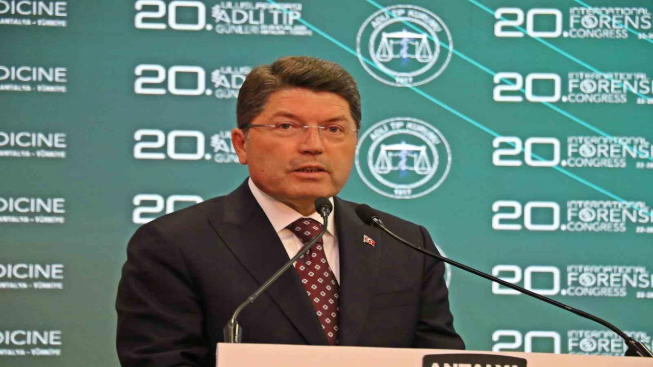 Bakan Tunç: Gazzedeki soykırım uluslararası mahkemelerin inandırıcılığını kaybettiğini bütün dünyaya göstermiş durumda