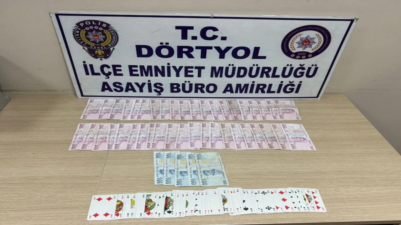 Dörtyolda kumar oynayan 13 şahsa 120 bin 211 TL para cezası uygulandı