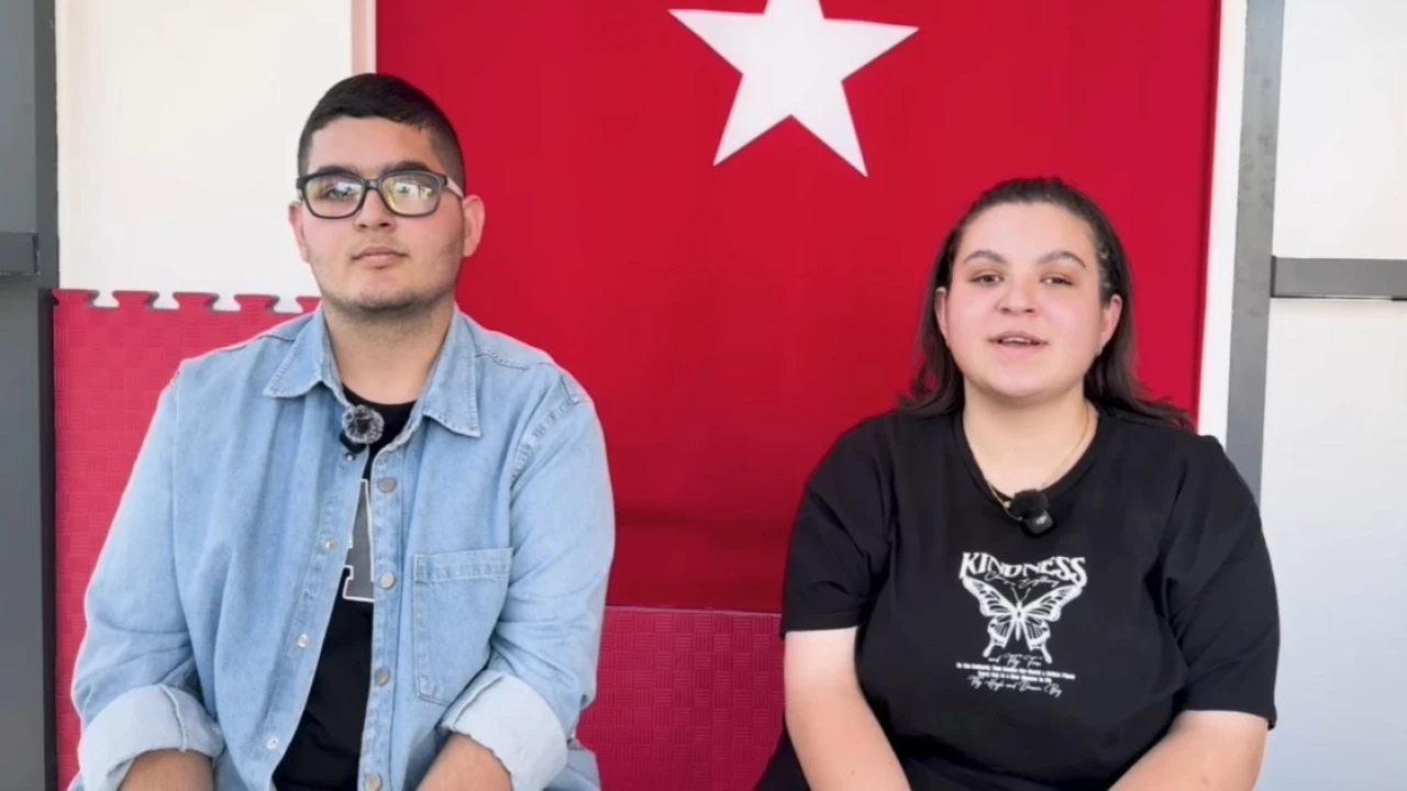 Goalball sporu ile hayatları değişen görme engelli kardeşler aynı anda üniversite hayaline ulaştı