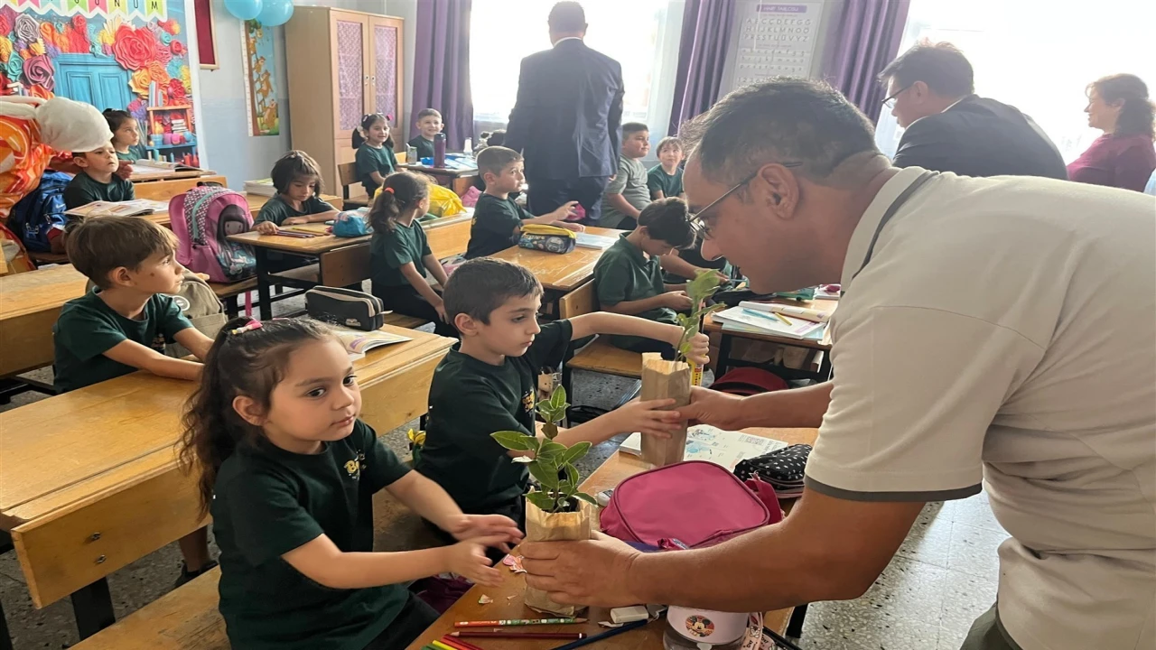 Her çocuk bir fidan, ilk ders yeşil vatan etkinliği Mersinde gerçekleştirildi