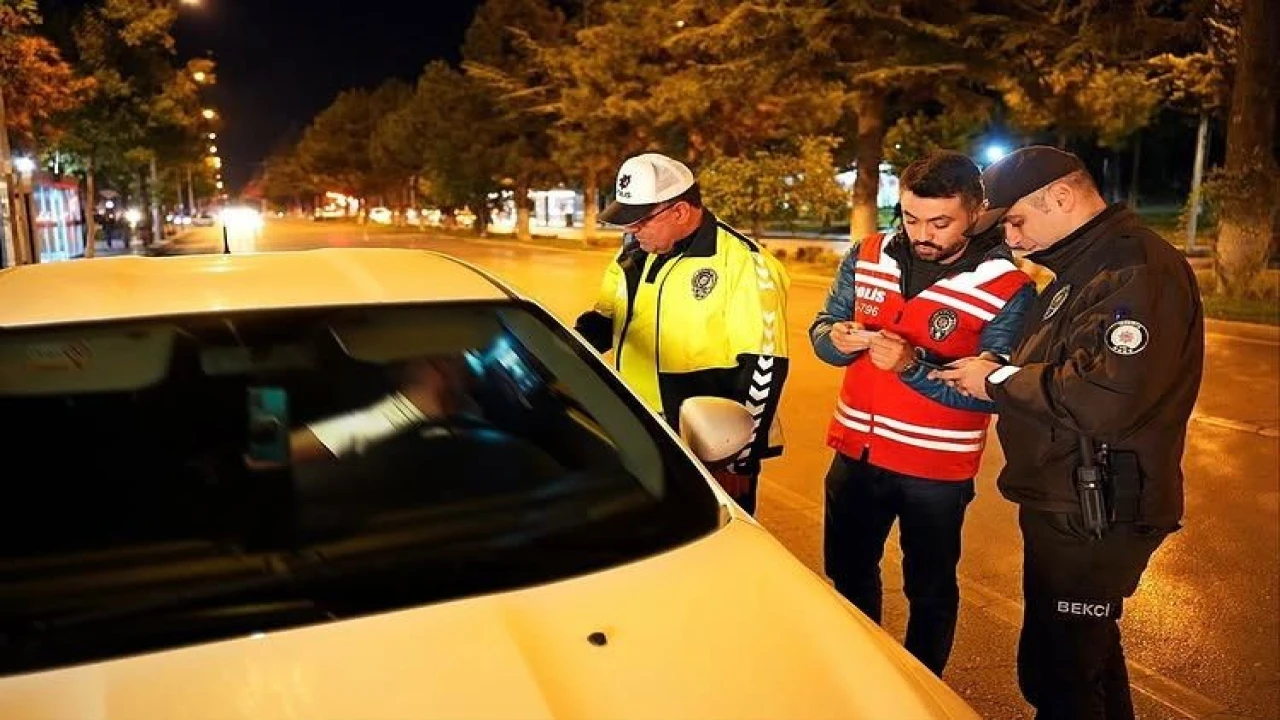 Ispartada egzoz ve modifiye araç denetiminde 22 araca ceza