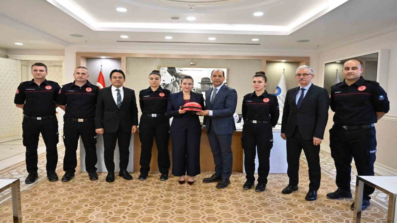 İtfaiye Haftasında ‘Pelerinsiz Kahramanlara teşekkür