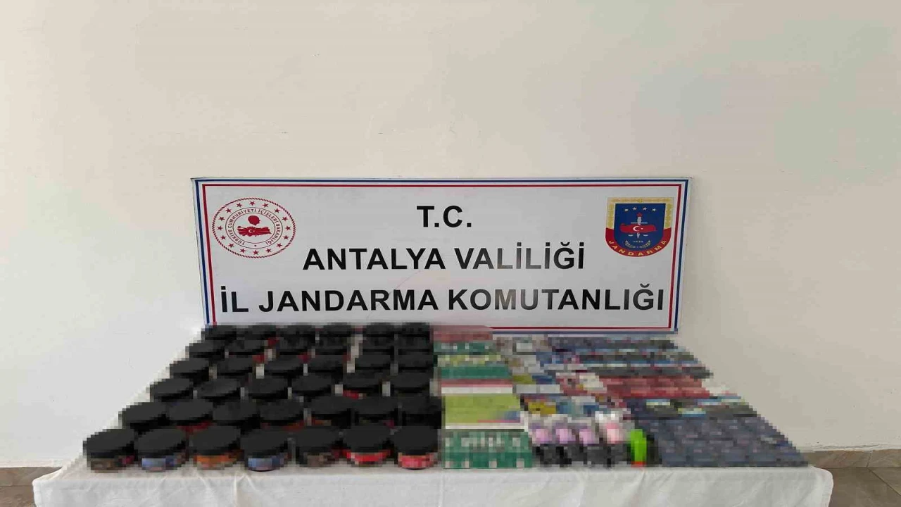 Jandarmadan Manavgatta kaçak sigara operasyonu