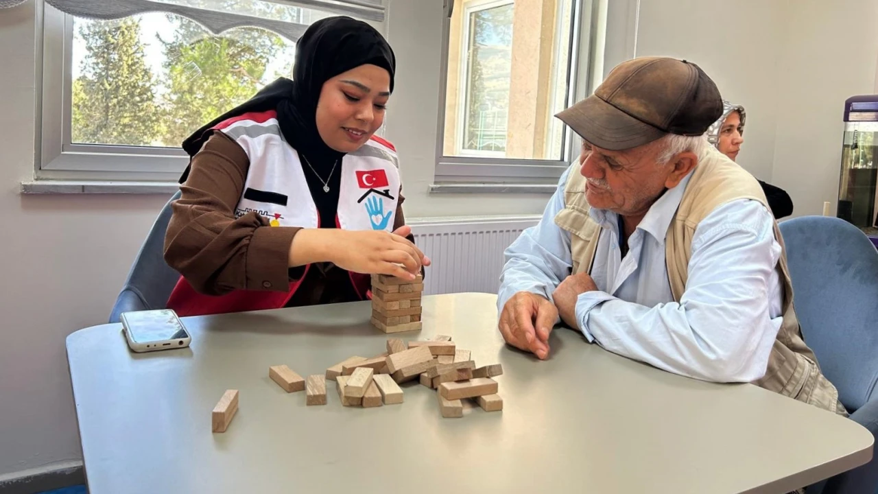 Kahramanmaraşta yaşlılara şefkat eli