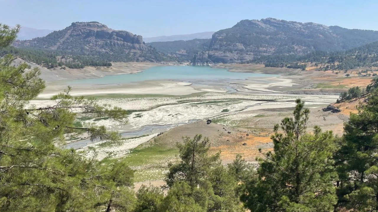 Menzelet Barajının doluluk oranı yüzde 45 seviyelerine geriledi