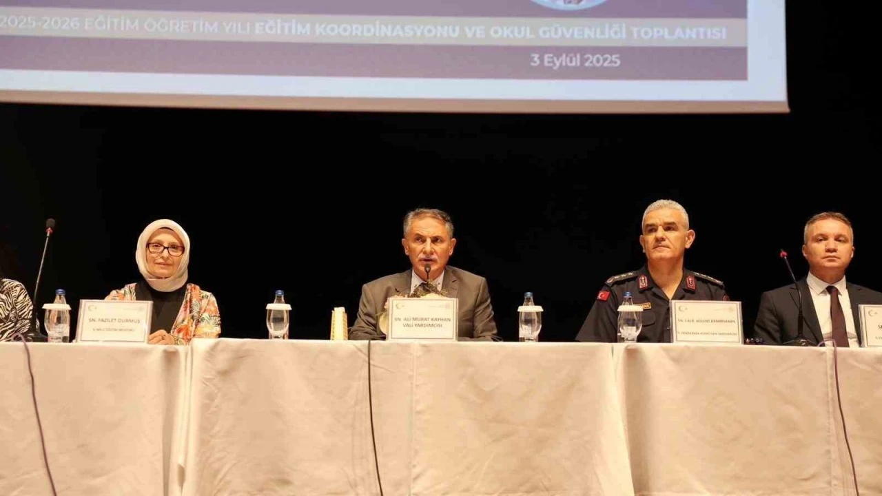 Mersinde Eğitim Koordinasyonu ve Okul Güvenliği Toplantısı yapıldı