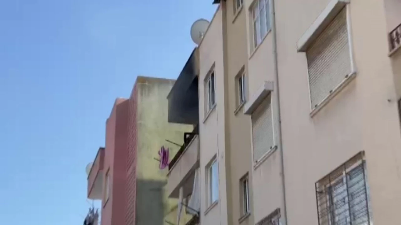 Mersinde kiracı evi ateş verdi, mahalleli tepki gösterdi
